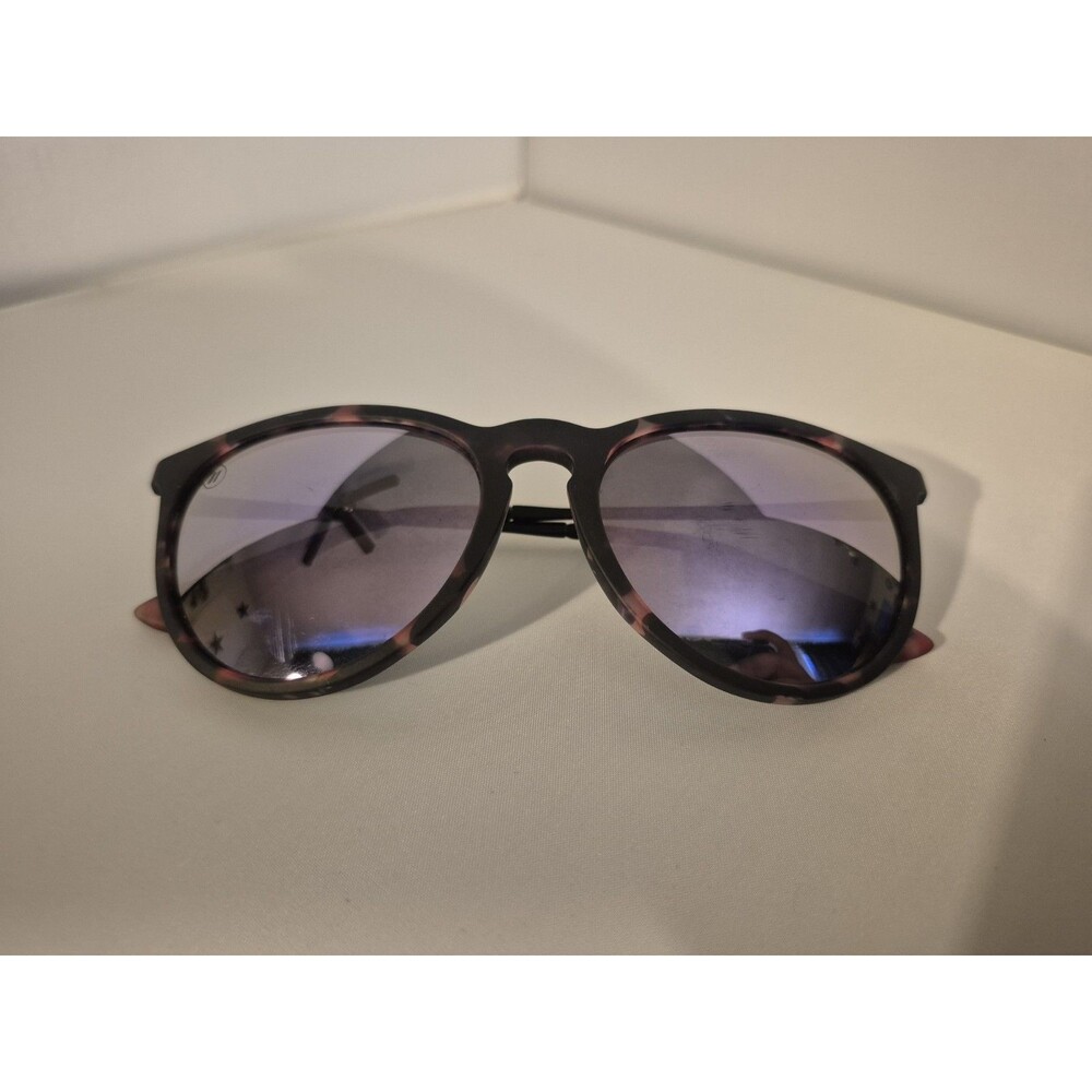 Blenders North Park Rosemary Beach Tort/Purple Polarized Sunglasses 54□10-140